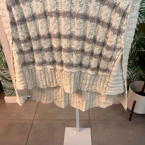 Free People Gray & Cream Striped Chunky Knit Short Sleeve Sweater Top Size Small - Picture 10 of 10